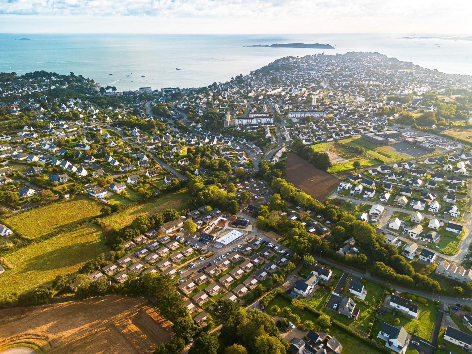 Camping maeva Respire Le Village Perrosien Esterno foto